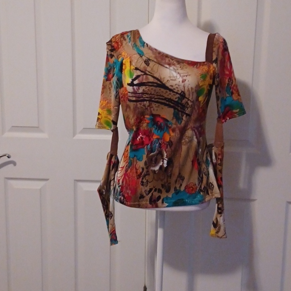 < Multicolor Floral Women's Top Size Small - Picture 2 of 8